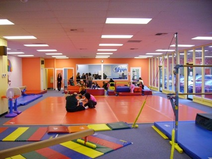 Lớp học đầy màu sắc của The Little Gym.